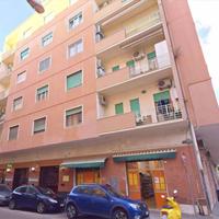 Locale in via Molise, 7, La Vega - Tuvixeddu, Cagl