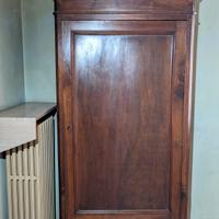 armadio per cappotti / giacche antiquariato