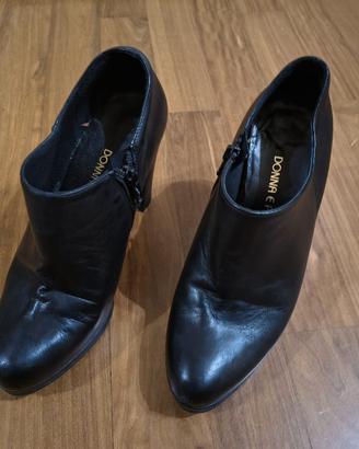 Tronchetti in pelle nera, tg.39, plateau, tacco 10