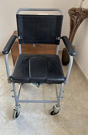 Sedia comoda imbottita con ruote - Disabilità