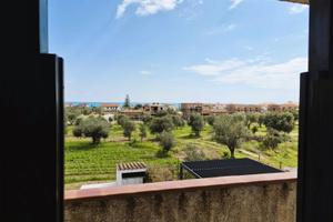 Trilocale ristrutturato vista mare