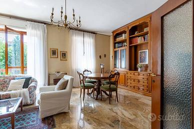 Appartamento di 114 m² con 3 locali e box auto a M