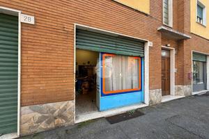 NEGOZIO A BRESCIA