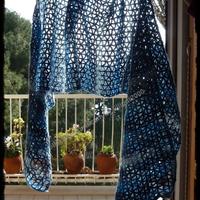 SCIARPA AZZURRA SFUMATA E TRAFORATA (uncinetto)