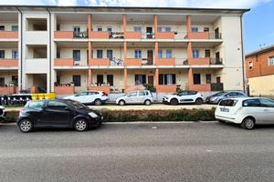 3 LOCALI A ANCONA