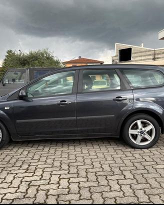 Ford Focus CC 1.6 TDCi (90CV) S.W.