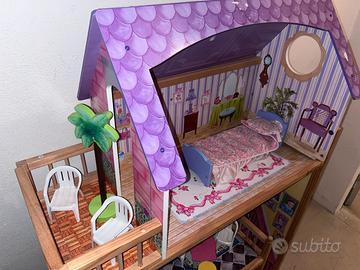 Casa delle bambole + Armadio Barbie