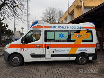 Ambulanza A Soccorso Sanitario