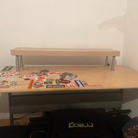 Scrivania Ikea (con ripiano)