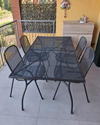 Tavolo per esterno