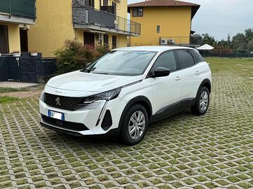 auto Peugeot 3008 anno 2022
