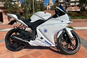 Yamaha yzf r125