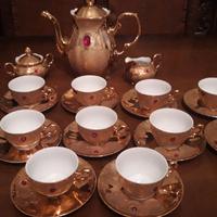 ANTICO SERVIZIO DA CAFFE'  LIMOGES E ORO ZECCHINO