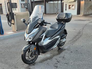 Honda Forza 300 ABS Deluxe nero opaco 2019