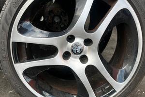 🚗 4 CERCHI ALFA ROMEO MiTo QUADRIFOGLIO – R18 🍀