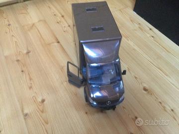 Furgone per consegne Ups Bruder