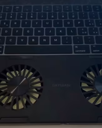 Supporto pc con ventole
