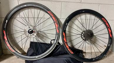 DT SWISS R32 DISC RUOTE BICI DA STRADA