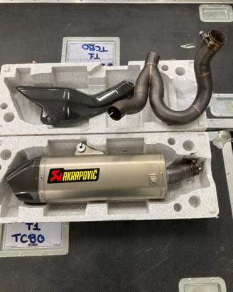 Scarico Ducati Desert X Acrapovic + portatarga