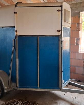 Van mada trailer cavalli