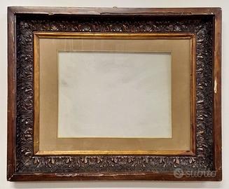 Cornice in Legno e Gesso