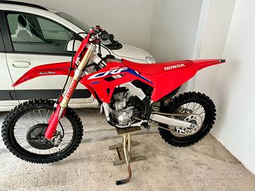 Honda crf 250 2022 ufficiale red moto