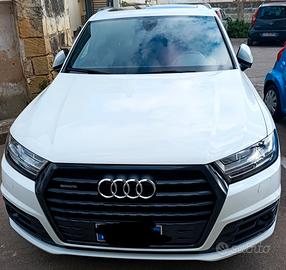 Audi Q7 S-Line 