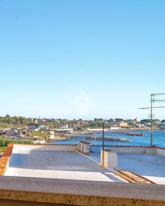 4 LOCALI A CIVITAVECCHIA