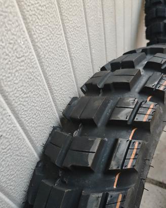 Gomme CST EX01