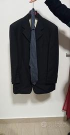 Abito da uomo elegante nero da cerimonia