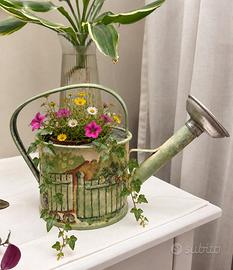 Annaffiatoio decorato decoupage stile country