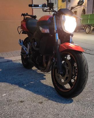 Suzuki GSR 600 - 2010