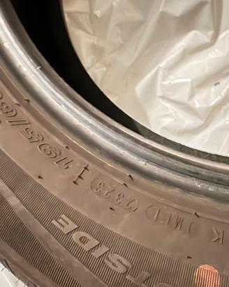 Gomme estive 195/60 R16