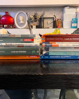 Lotto Libri 4/5 superiore