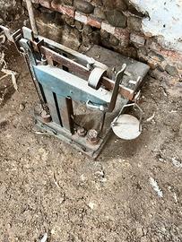 Bilancia “bassacuna”