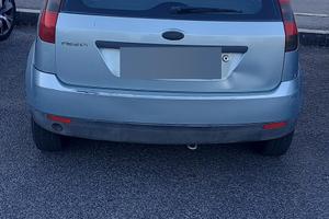 Ford fiesta 1.2 16v benzina GPL 2003