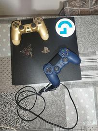 Ps4 pro con due controller