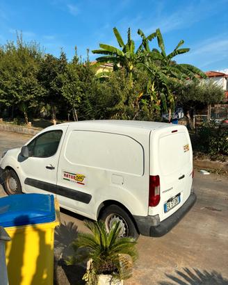 Peugeot partner 2012