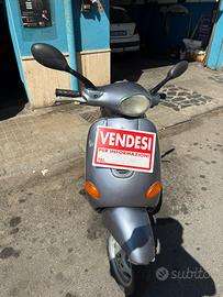 Vespa ET2 50cc - Grigio Metallizzato