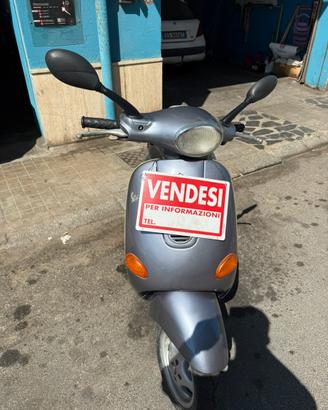 Vespa ET2 50cc - Grigio Metallizzato