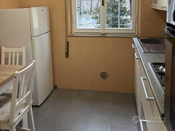 Stanza in appartamento Via Solari