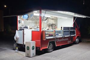 Renault Master Food Truck 