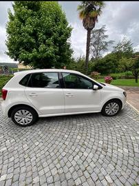 Volkswagen polo 5 serie - 2009