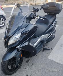 Kymco Downtown 350i nero opaco