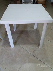 tavoli di plastica 