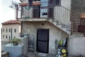 Immobile in asta di 100 m² con 4 locali a Candia C