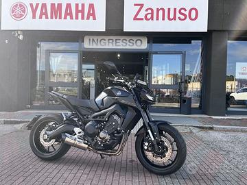 Yamaha MT-09 pochi km
