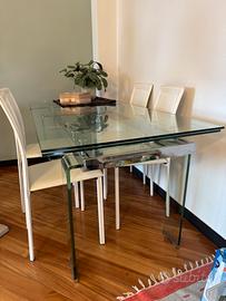Tavolo cristallo con sedie