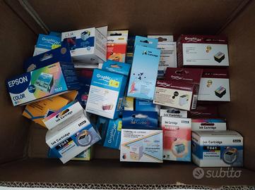 Lotto 26 cartucce ink jet