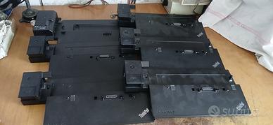 6  docking station Lenovo in blocco